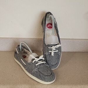 ROXY GRAY WOOL SIDEWALK SURFERS ( sz 9)